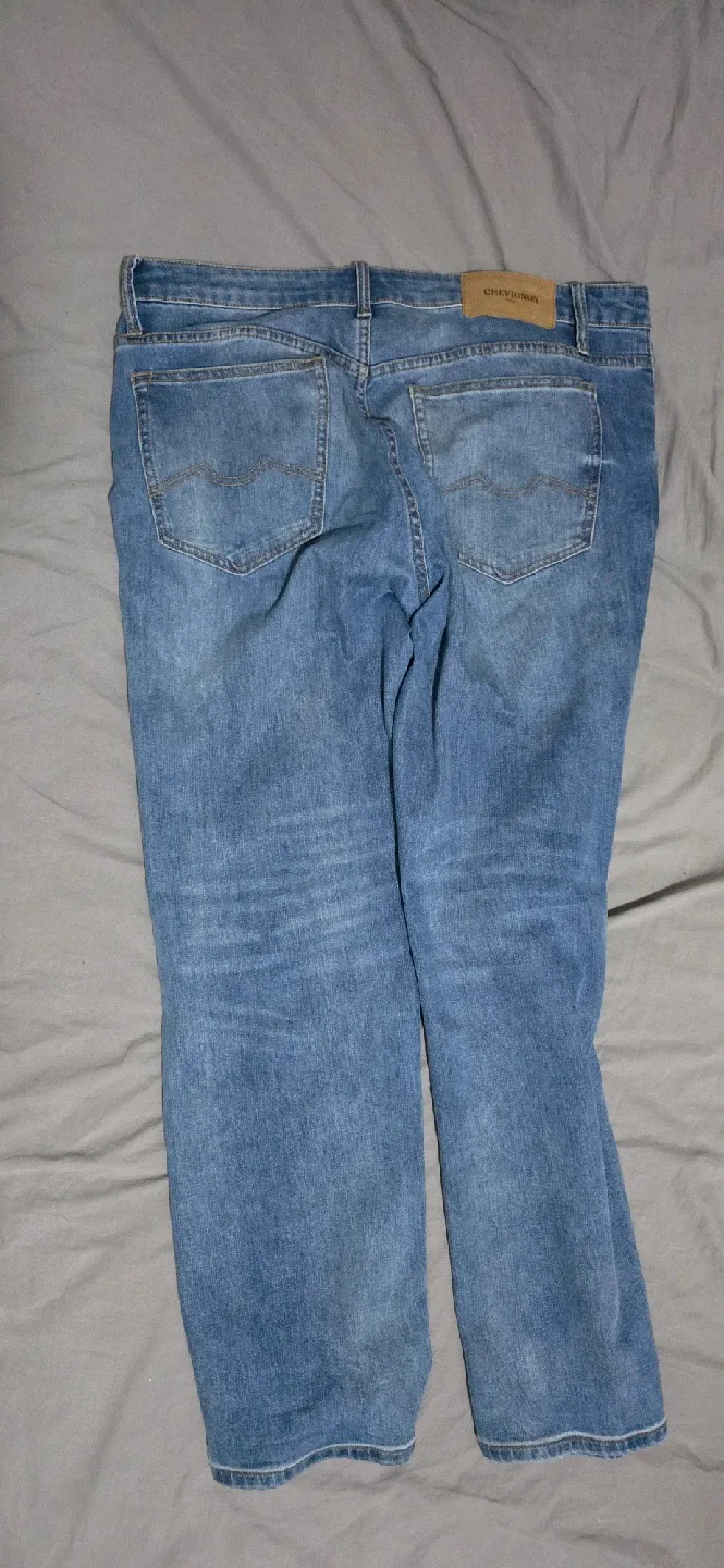 Chevignon Men's stretchy jeans(Waist 34-36) image indicator(2)