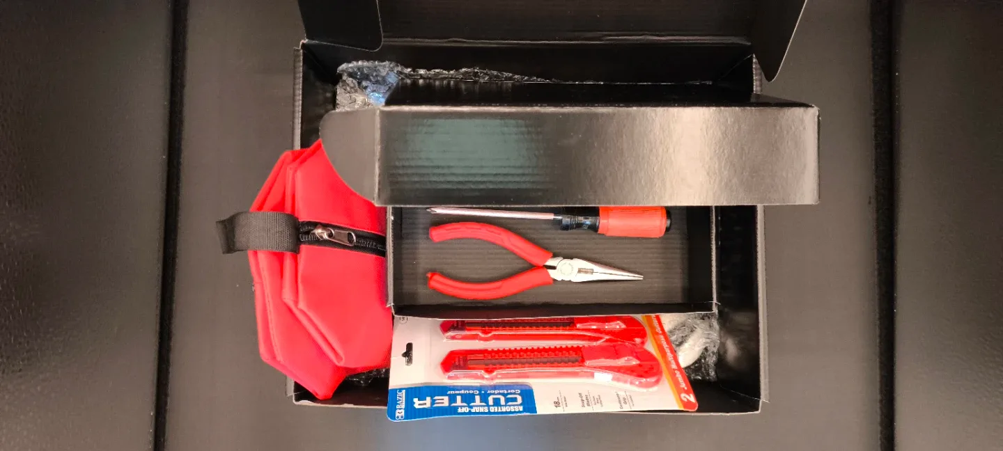 Used Assorted Hand Tools image indicator(9)