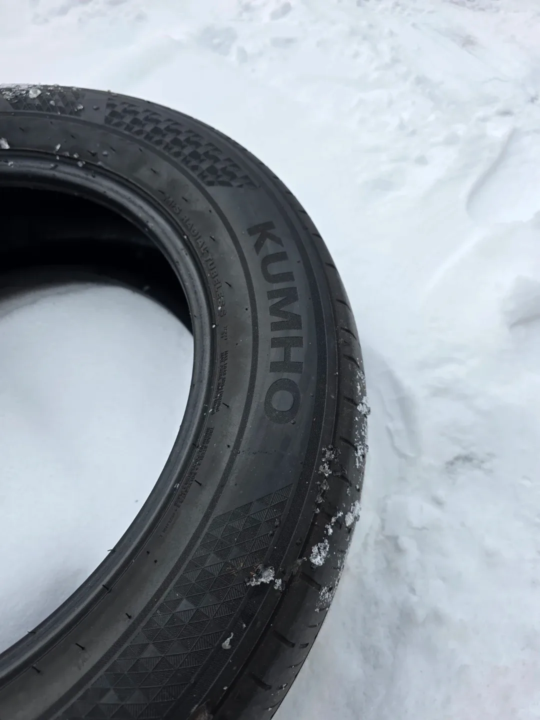 235/60R18 Kumho & Hankook Tires image indicator(2)