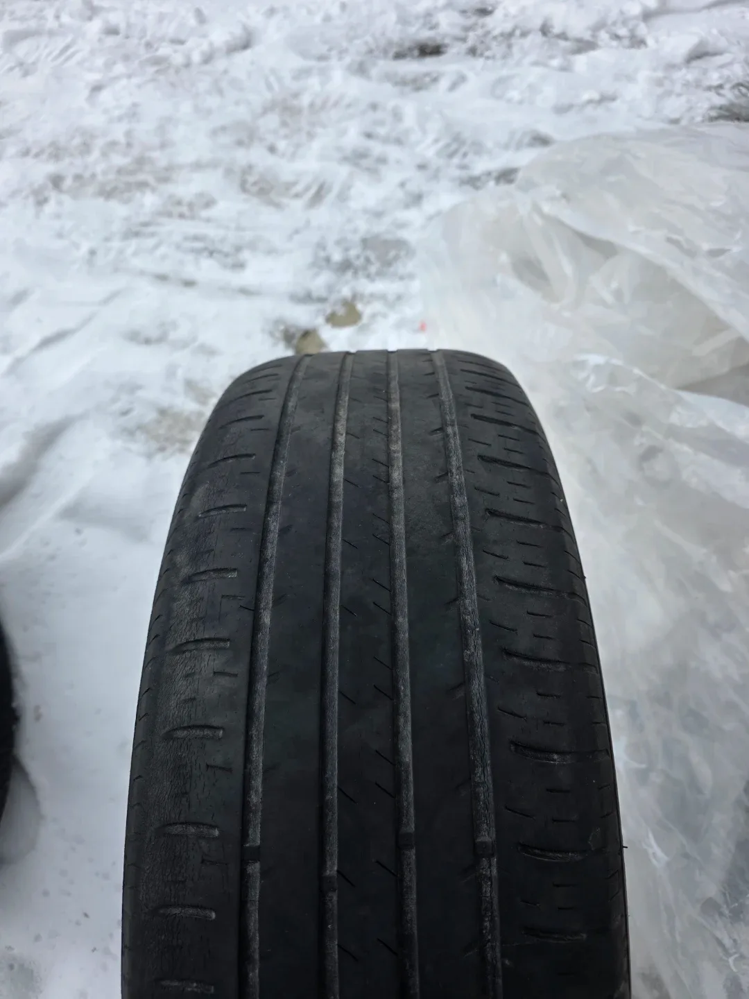235/60R18 Kumho & Hankook Tires image indicator(6)