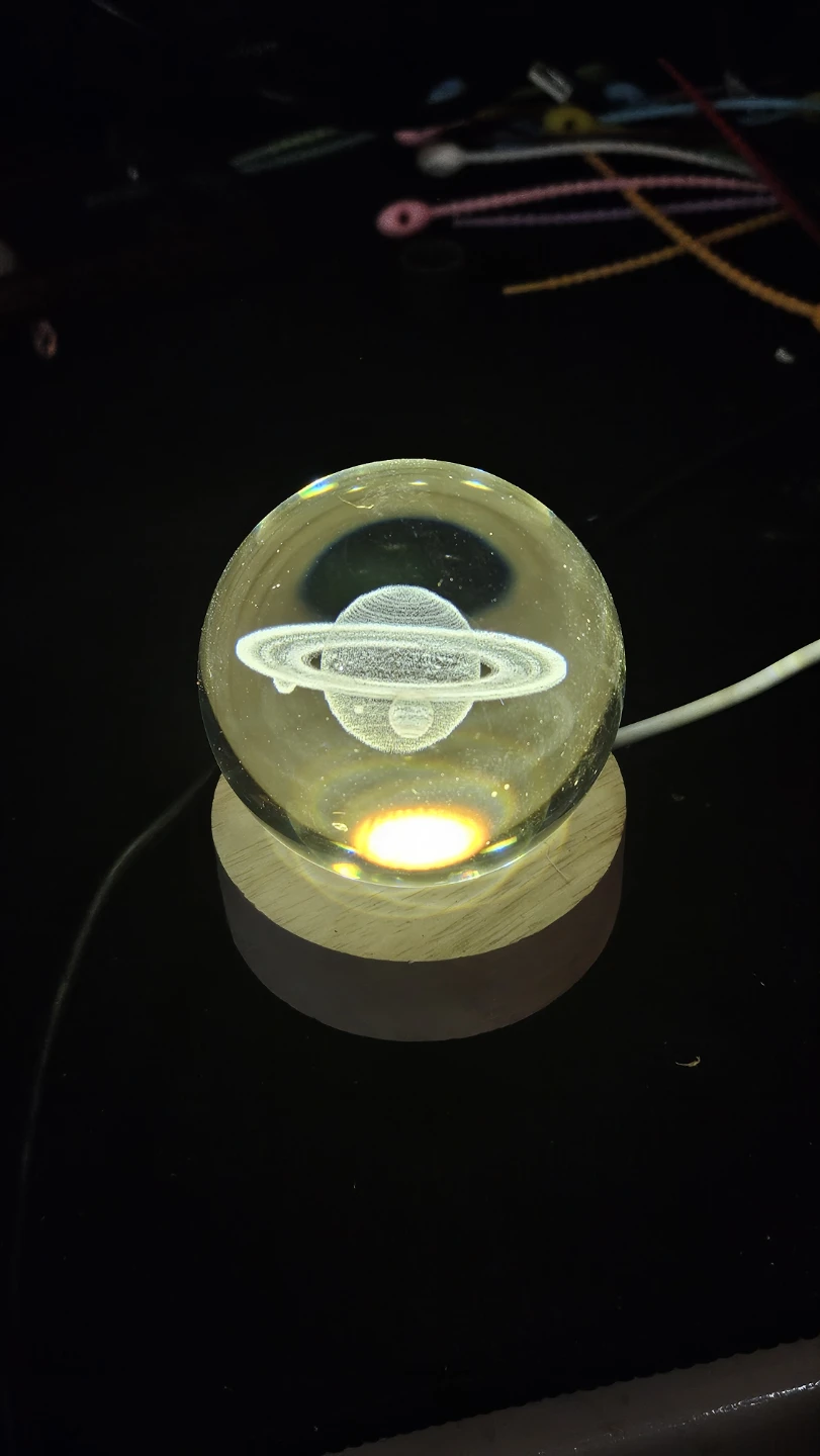 Saturn Planet Crystal Ball Night Light - photo 2