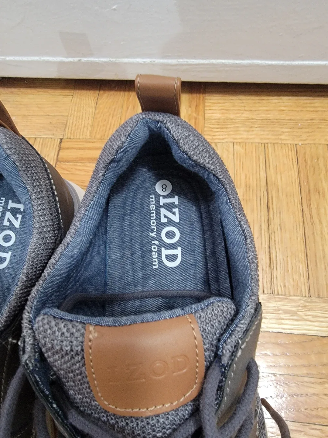 IZOD Memory Foam Shoes - Size 8 image indicator(3)