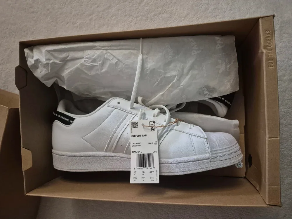 Adidas Superstar White US 10.5 (New) image indicator(2)