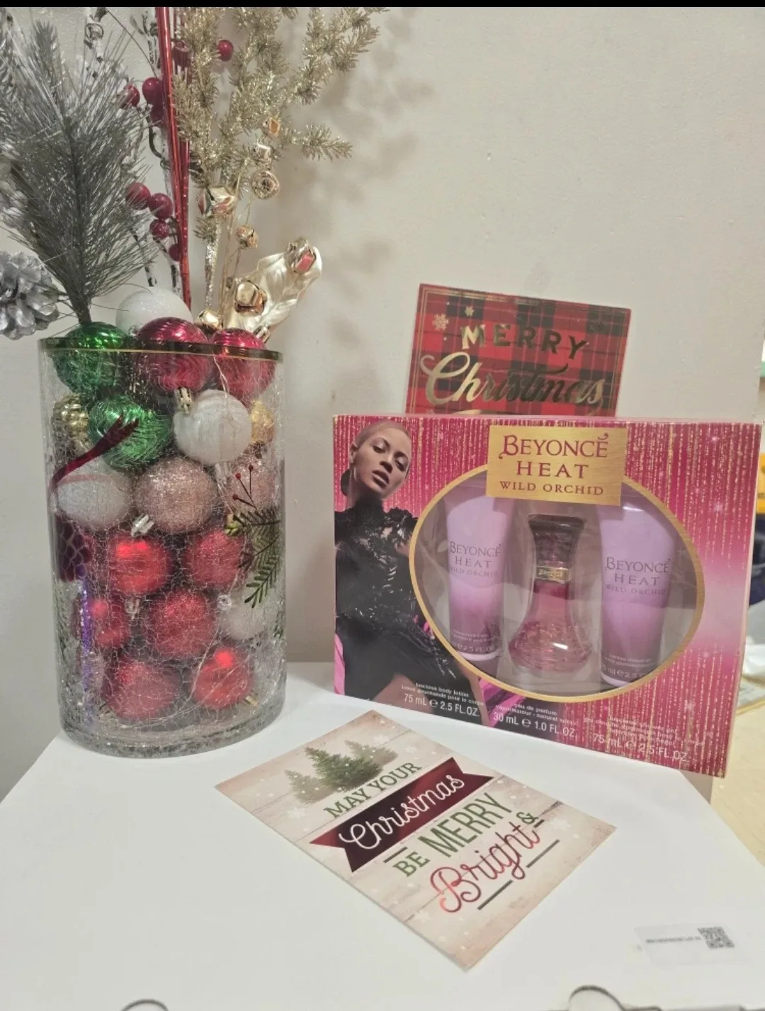 Brand new for Christmas Gift Box sale $45 Beyonce Heat image indicator(3)