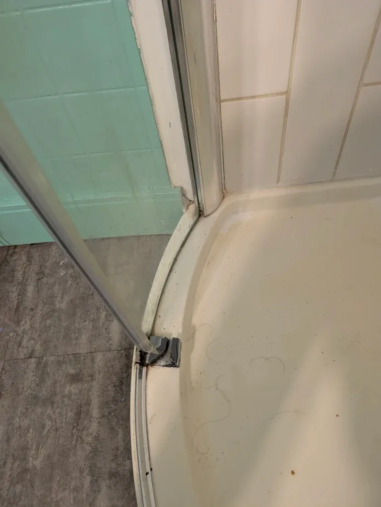 Neoround shower glass 36x36 image indicator(7)