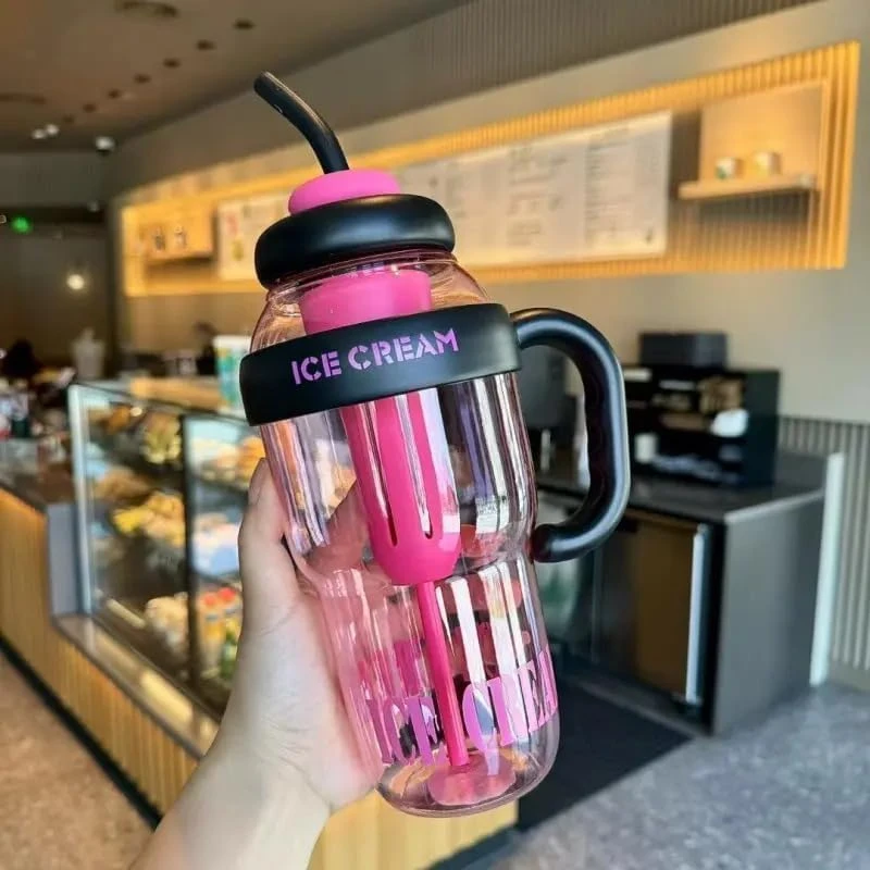 🖤🍓 Ice Cream Mixer Bottle – Bold & Brand New! 🍓🖤