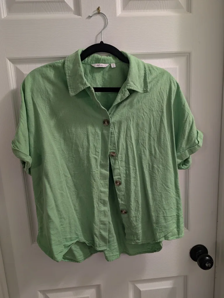Green Button-Up Shirt - Size M