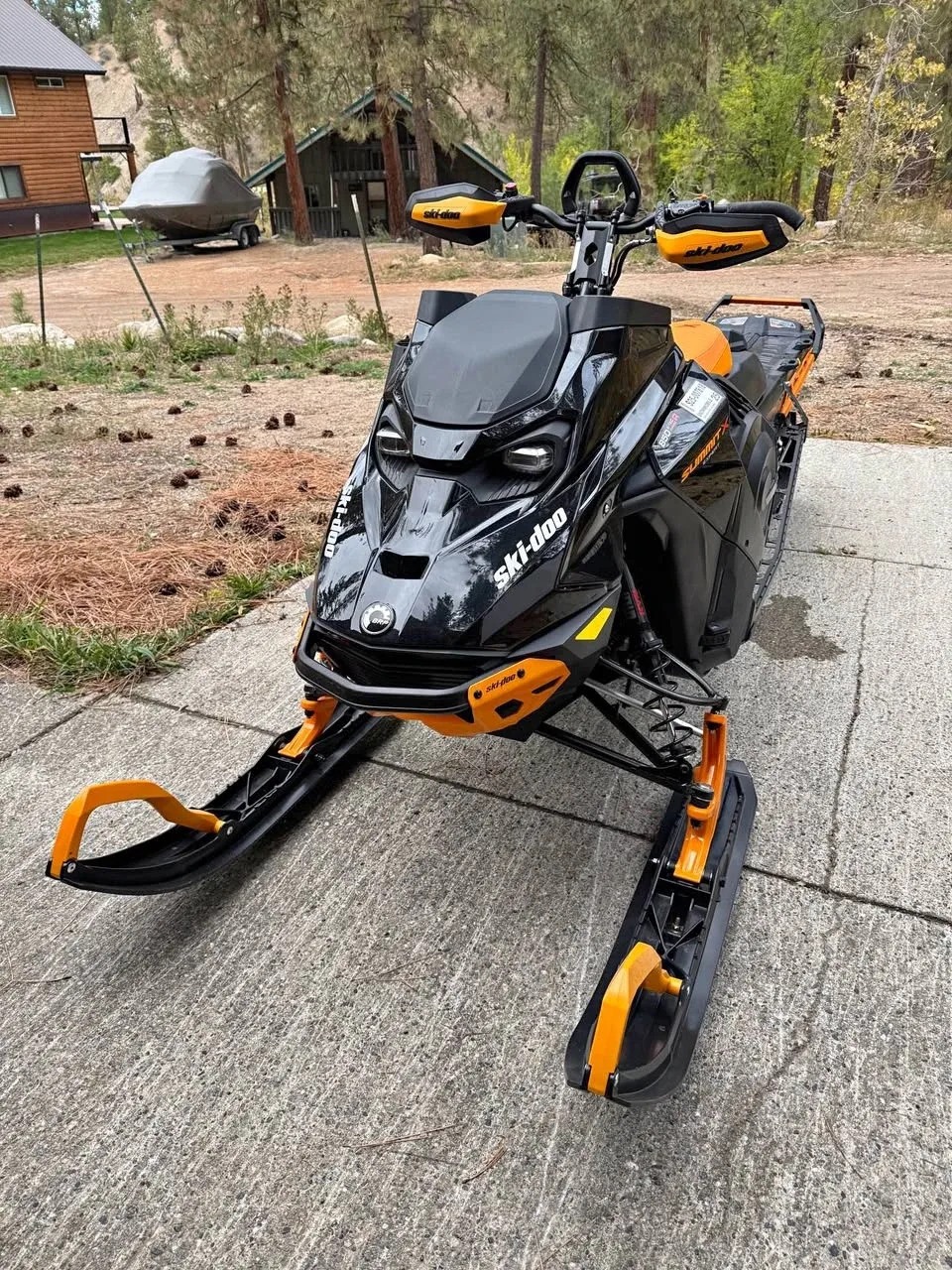 Ski-Doo Summit X 850 E-TEC Turbo R image indicator(2)