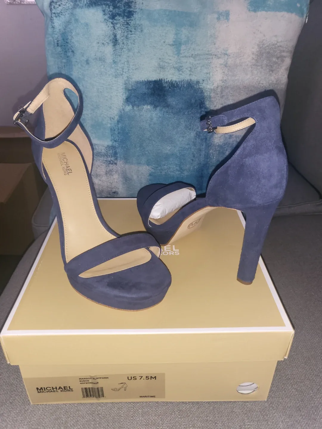 Michael Kors Margot Platform Suede Heels US 7.5 image indicator(2)