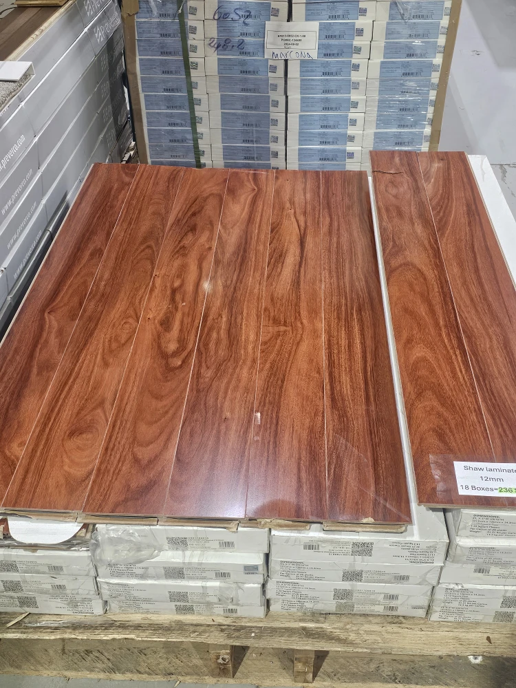Shaw Laminate Flooring - 236 sqft - photo 3