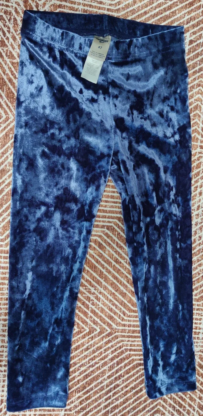 Assemble of clothes - Size 4T image indicator(5)