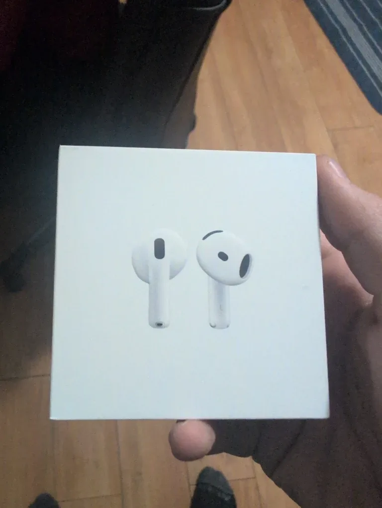 Apple AirPods (3rd generation) - New in Box image indicator(2)
