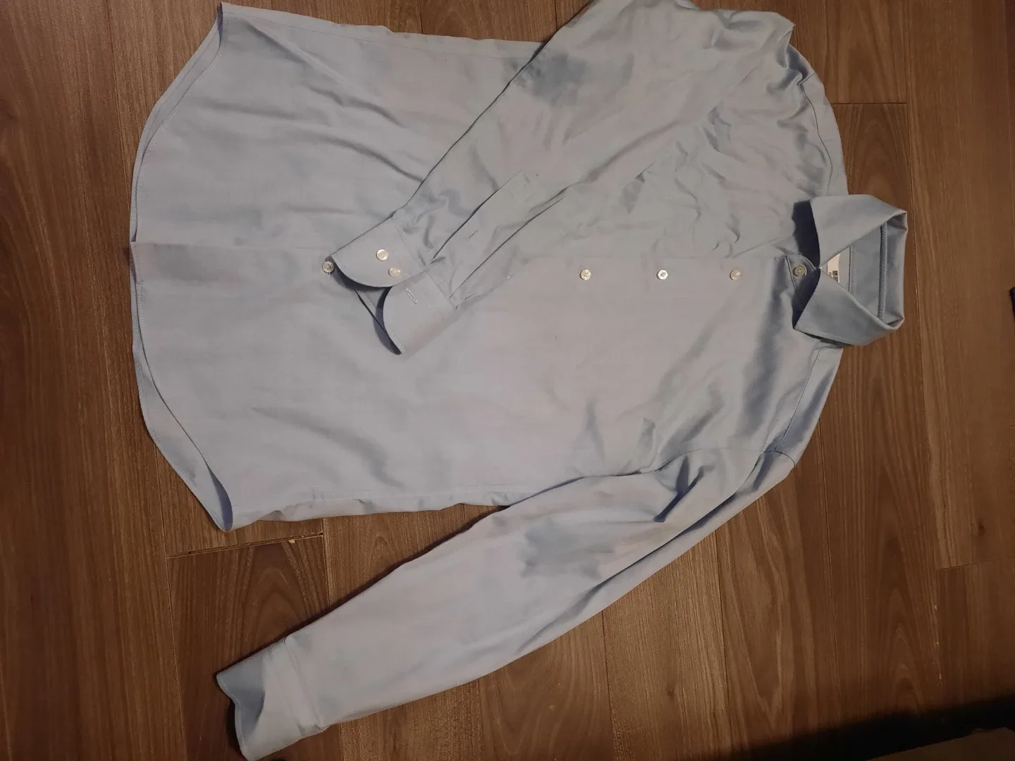 $15 Uniqlo Men's Dress Shirt Slim-fit image indicator(2)