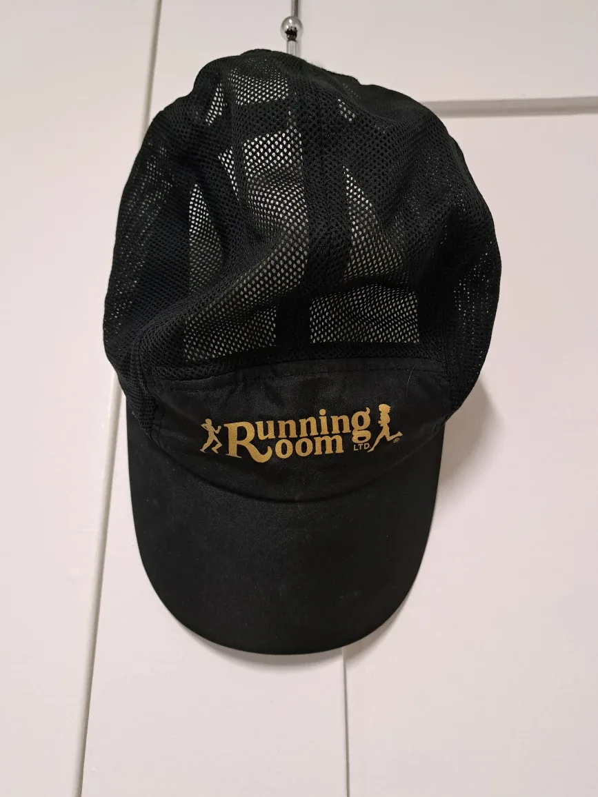Running Room Black Mesh Cap