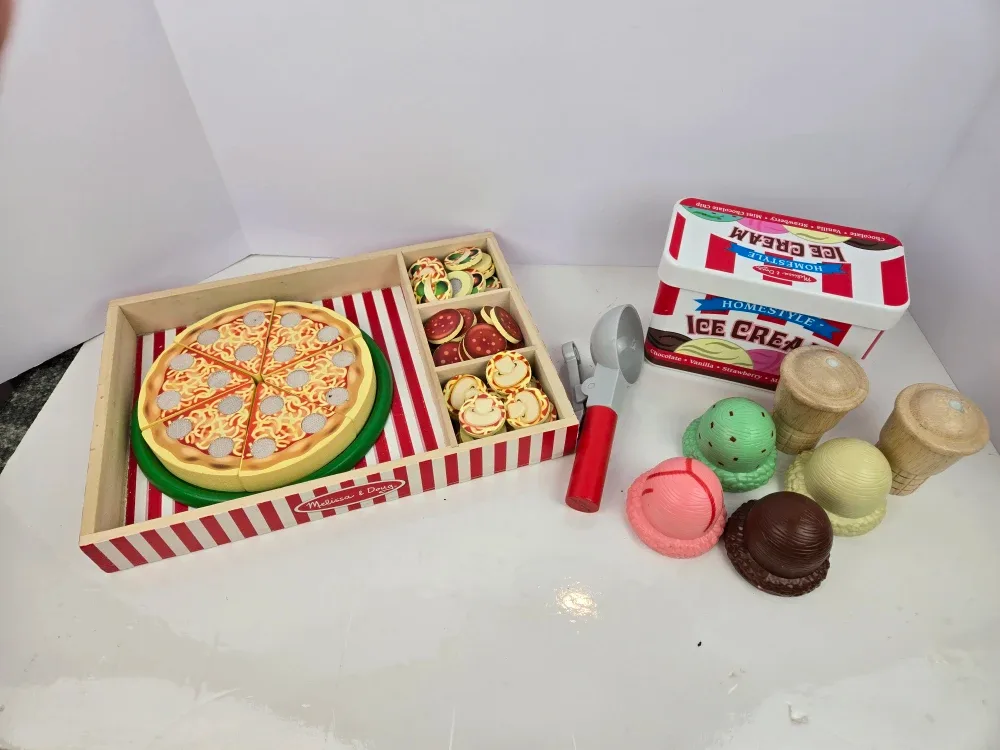 Melissa and Doug wooden toy set pizza and icecream