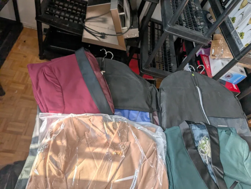 Tuxedo 3 & 2 piece Suits - BRAND NEW! image indicator(2)