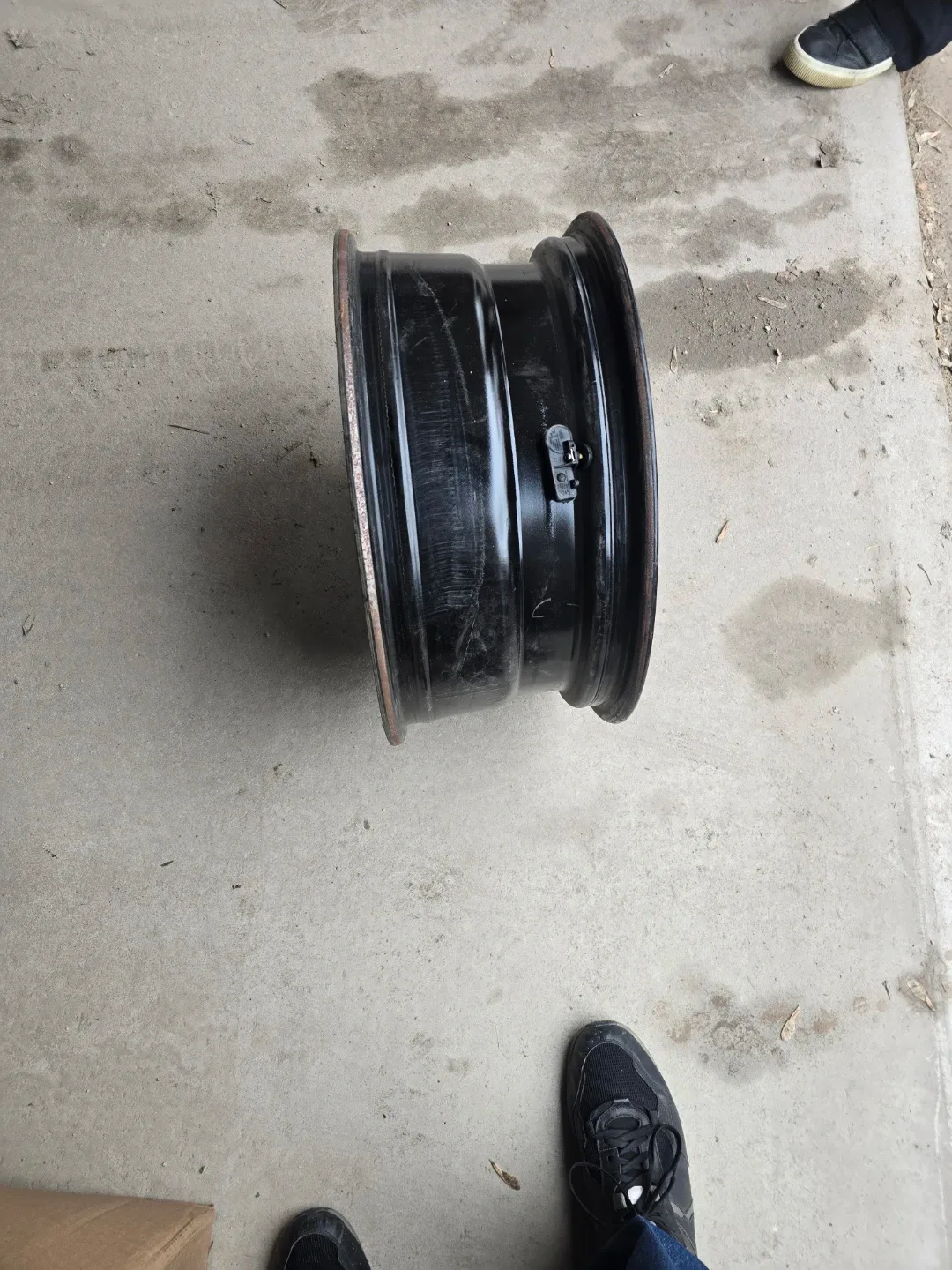 Black Steel Wheel Rim image indicator(2)