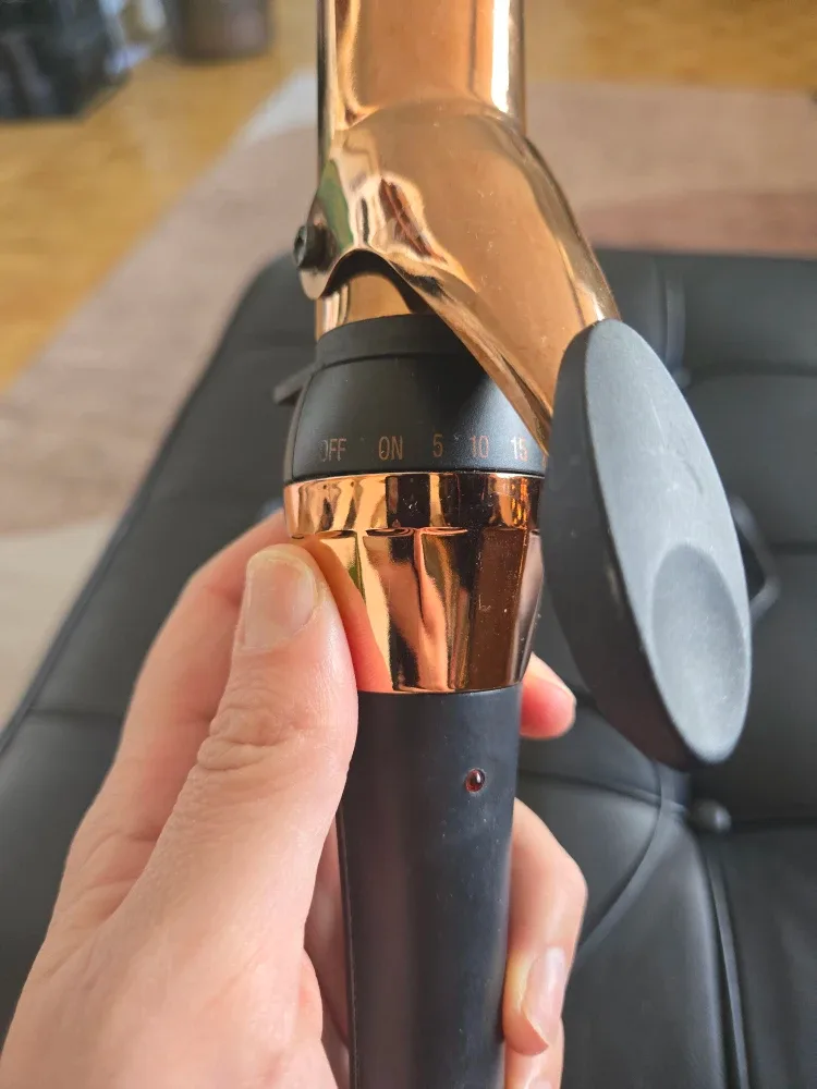 CONAIR Rose Gold Curling Iron image indicator(3)