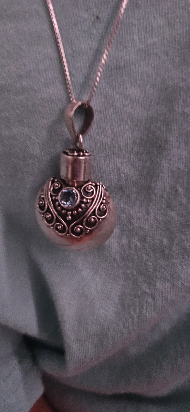 Silver Perfume Bottle Necklace image indicator(2)