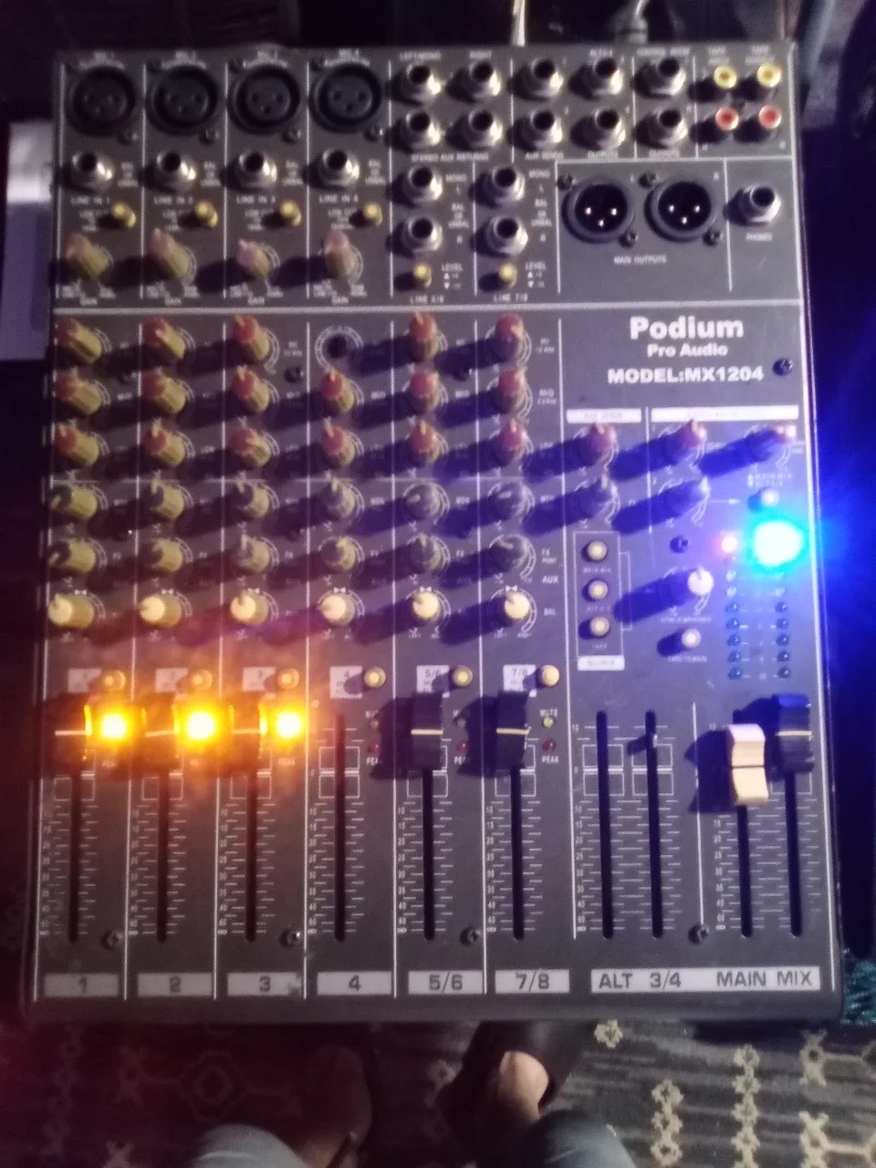 Dj Equipment Lot image indicator(8)