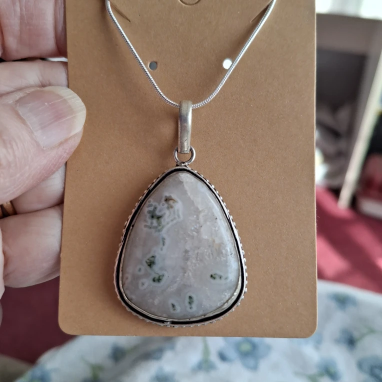 Sterling Silver White Agate Pendant - photo 2