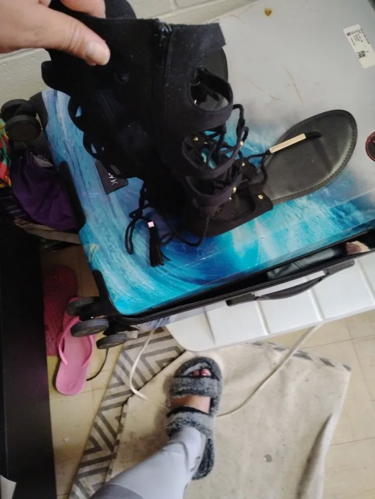 Black Gladiator Sandals image indicator(2)