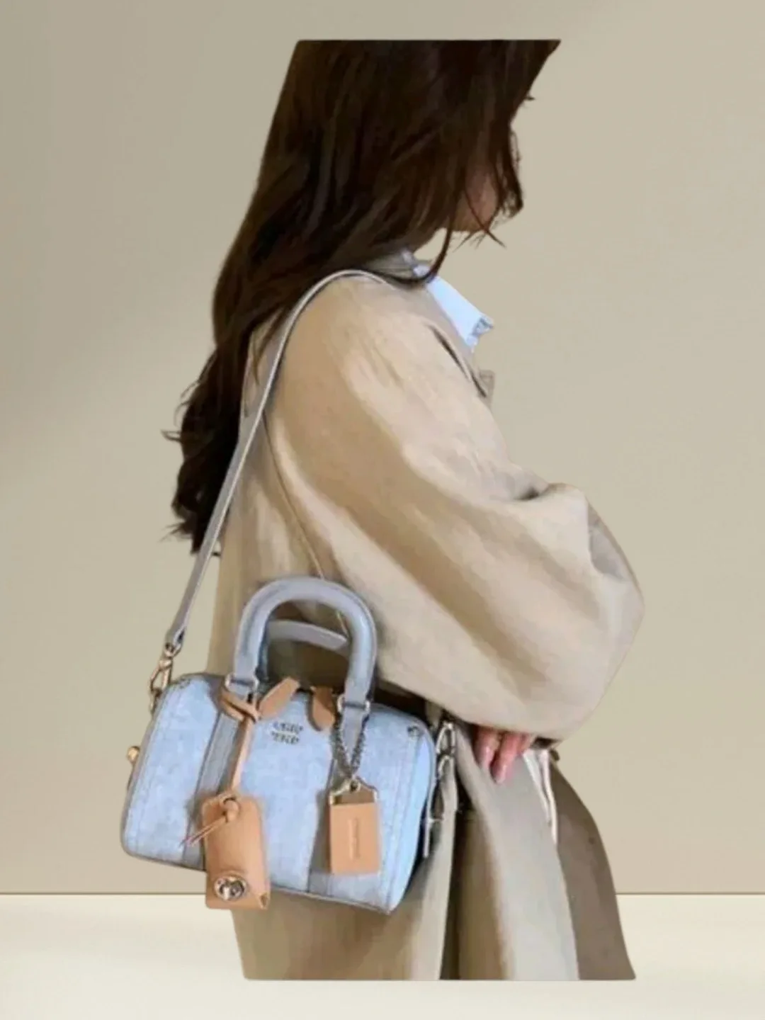 Chic 12nd Light Blue Handbag image indicator(3)