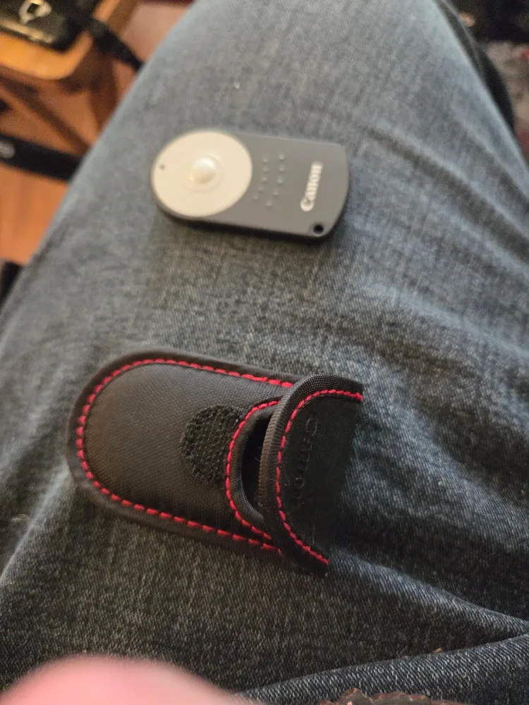 Canon Remote Controller with Case and box