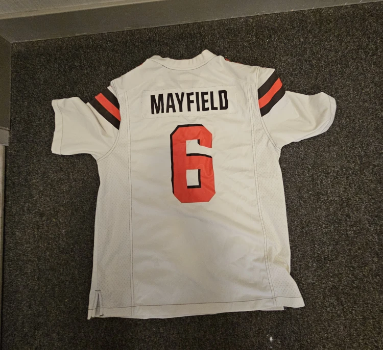 Moving Sale!! Nike Mayfield #6 Cleveland Browns Jersey - Size L - photo 2