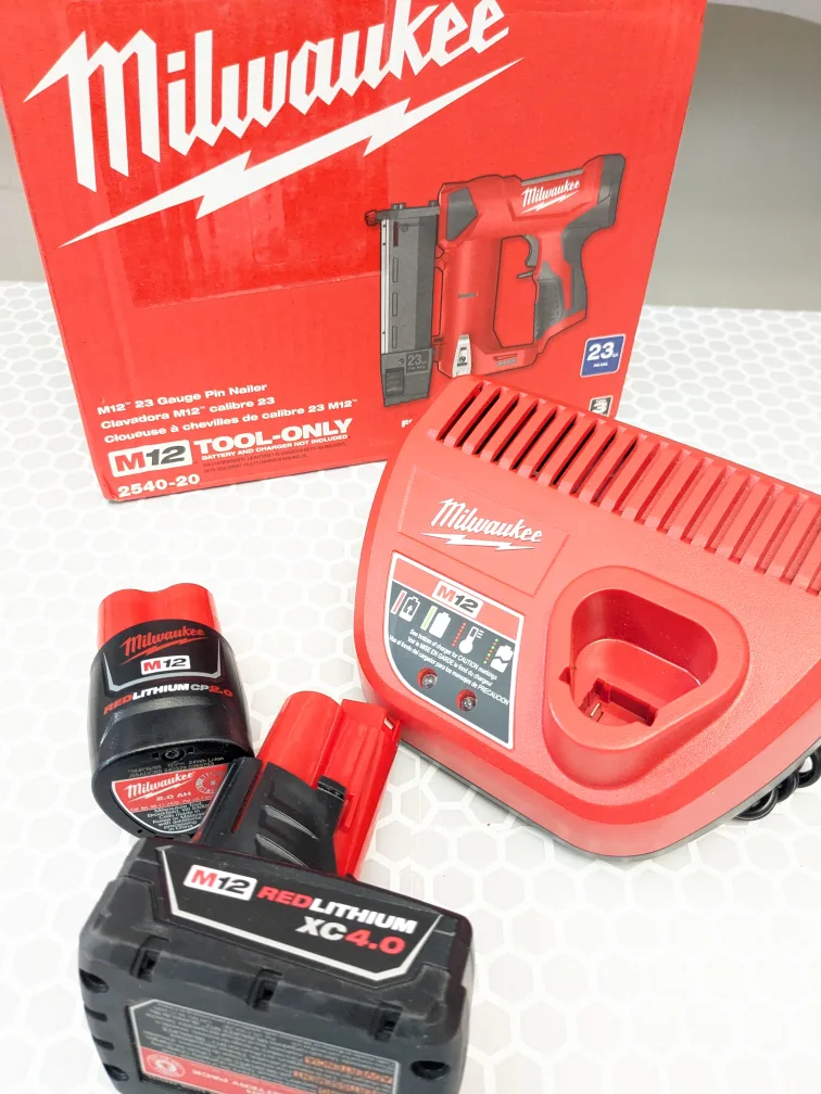 M12 Milwaukee Cordless 23Ga Pin Nailer Combo Kit