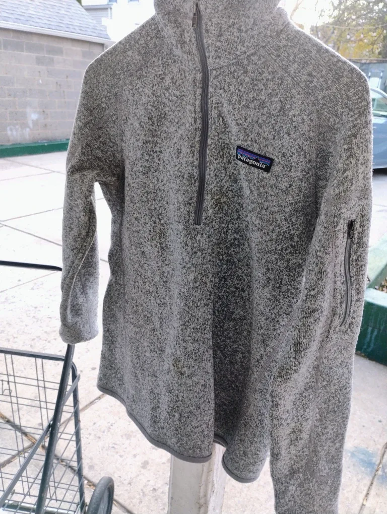 Patagonia Better Sweater 1/4 Zip Fleece - Size M image indicator(3)