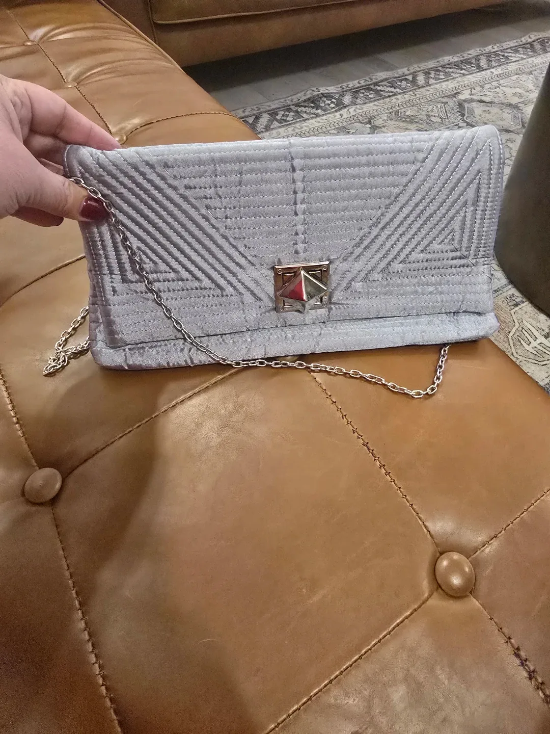 Jeanne Lottie Silver Clutch Bag image indicator(4)
