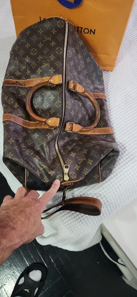 Louis Vuitton Monogram Canvas Keepall image indicator(2)