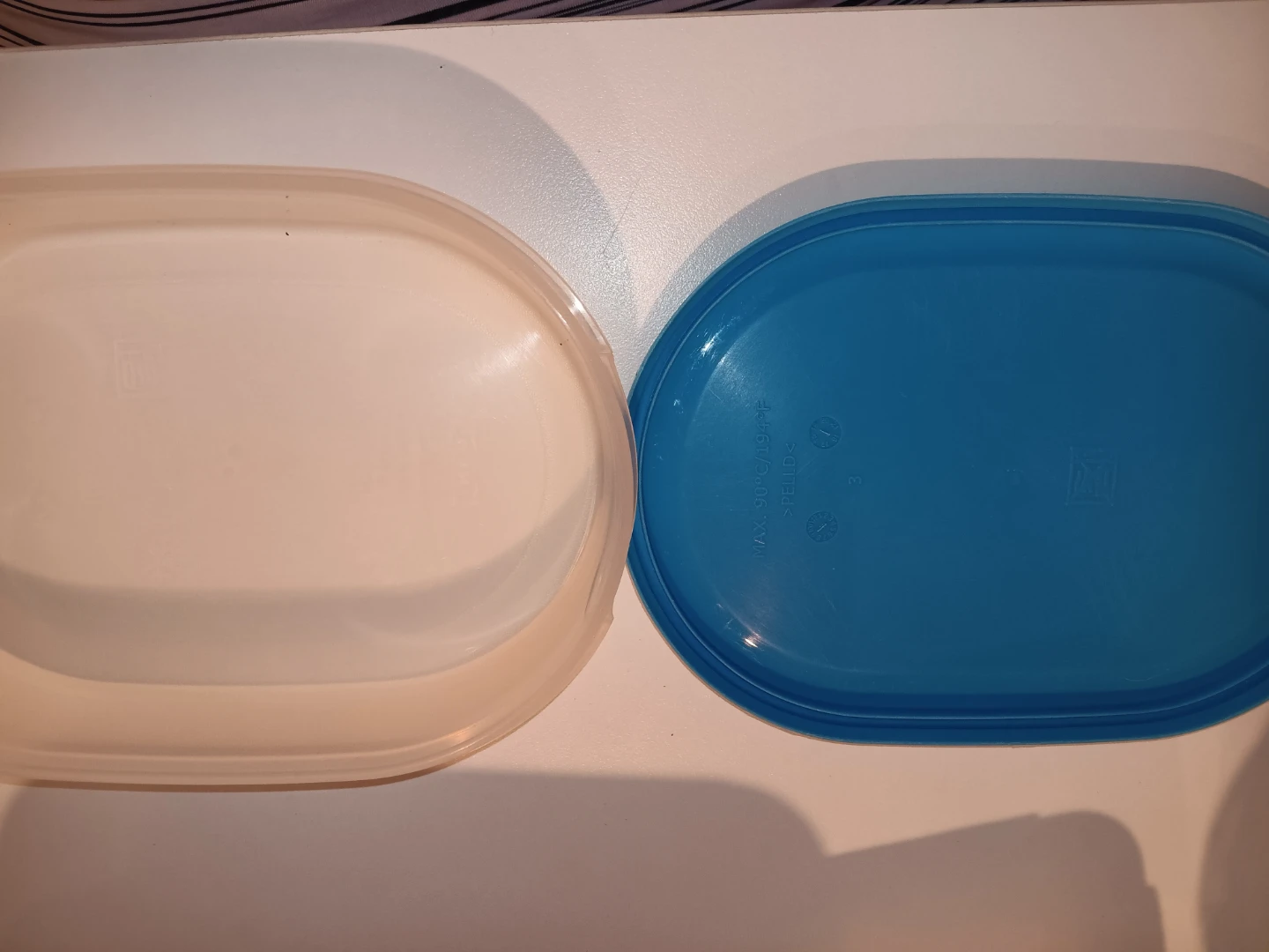 Variety of Food Storage Containers - photo 2