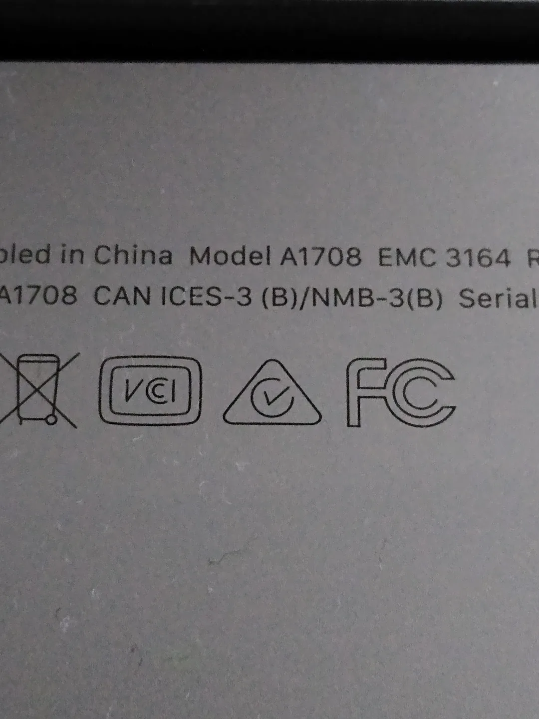 MacBook Pro 13-inch, 2017 image indicator(6)