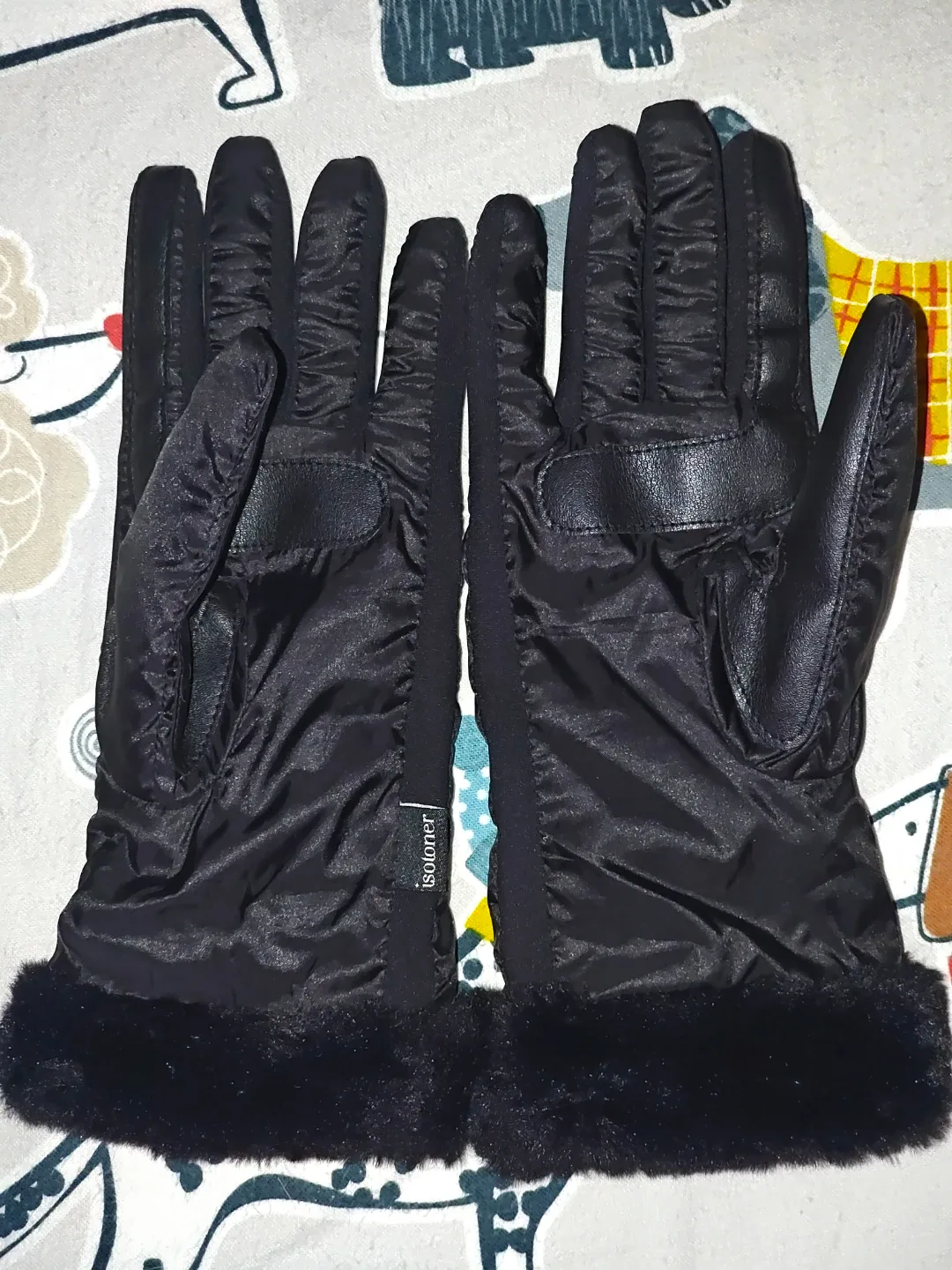 Fashion Winter Gloves image indicator(2)