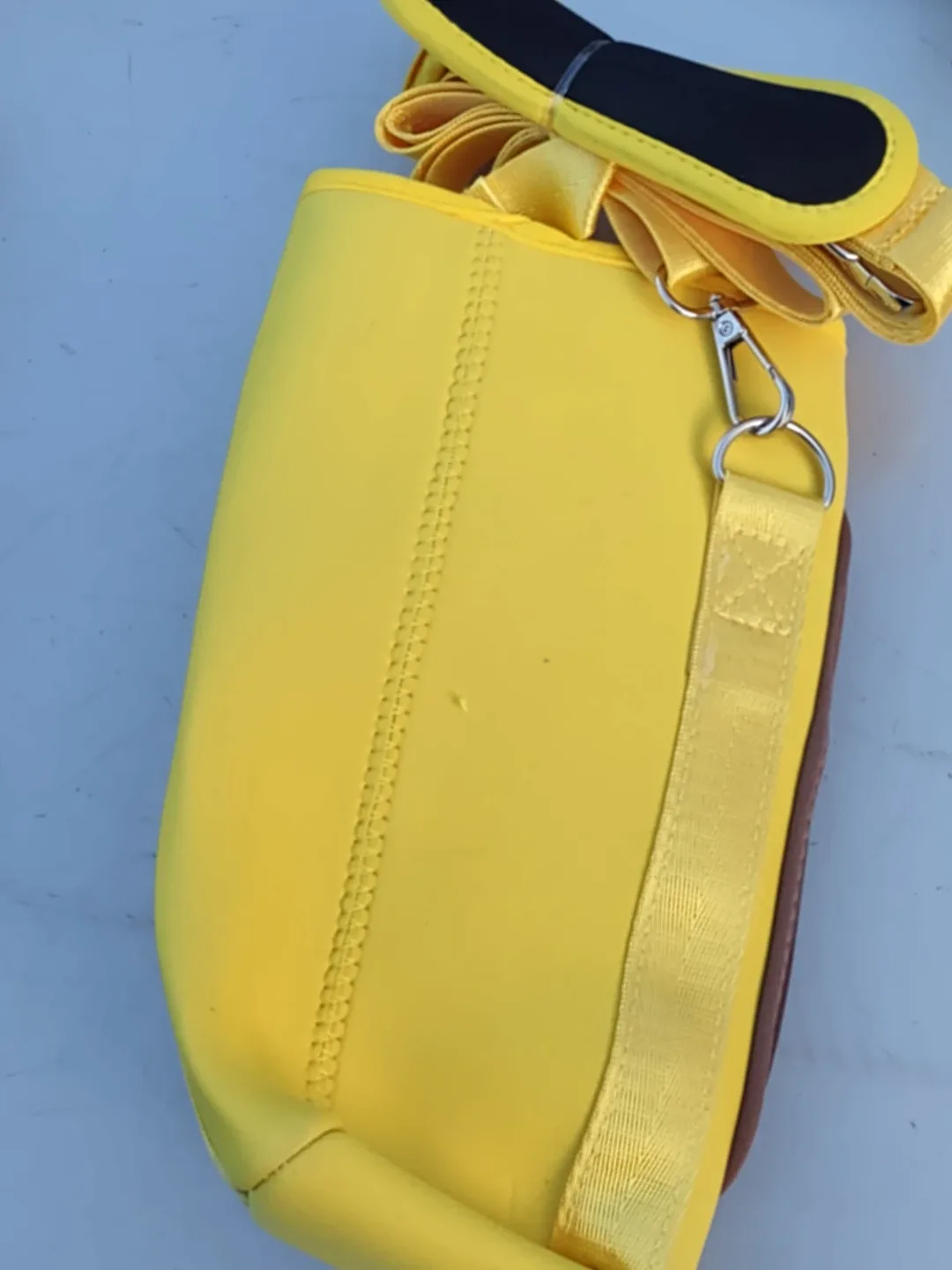 Nuovo Nuovoware Yellow Water Bottle Bag image indicator(3)