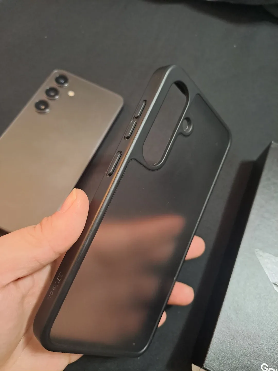 Samsung Galaxy S24 - Like New! image indicator(2)