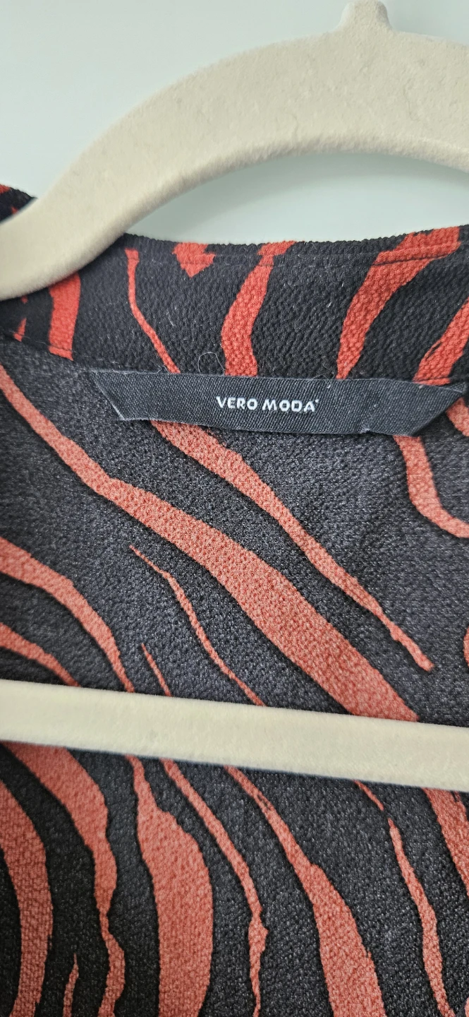 Negotiable - Vero Moda Dress - Red & Black Pattern, Size 6 (M) - photo 3