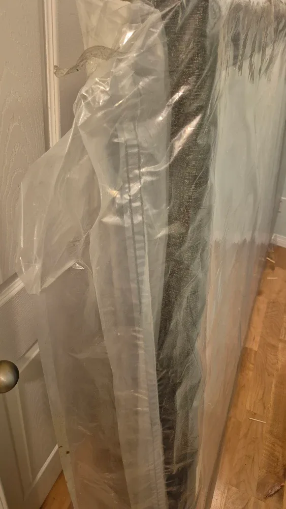 Brand new Queen box spring image indicator(2)