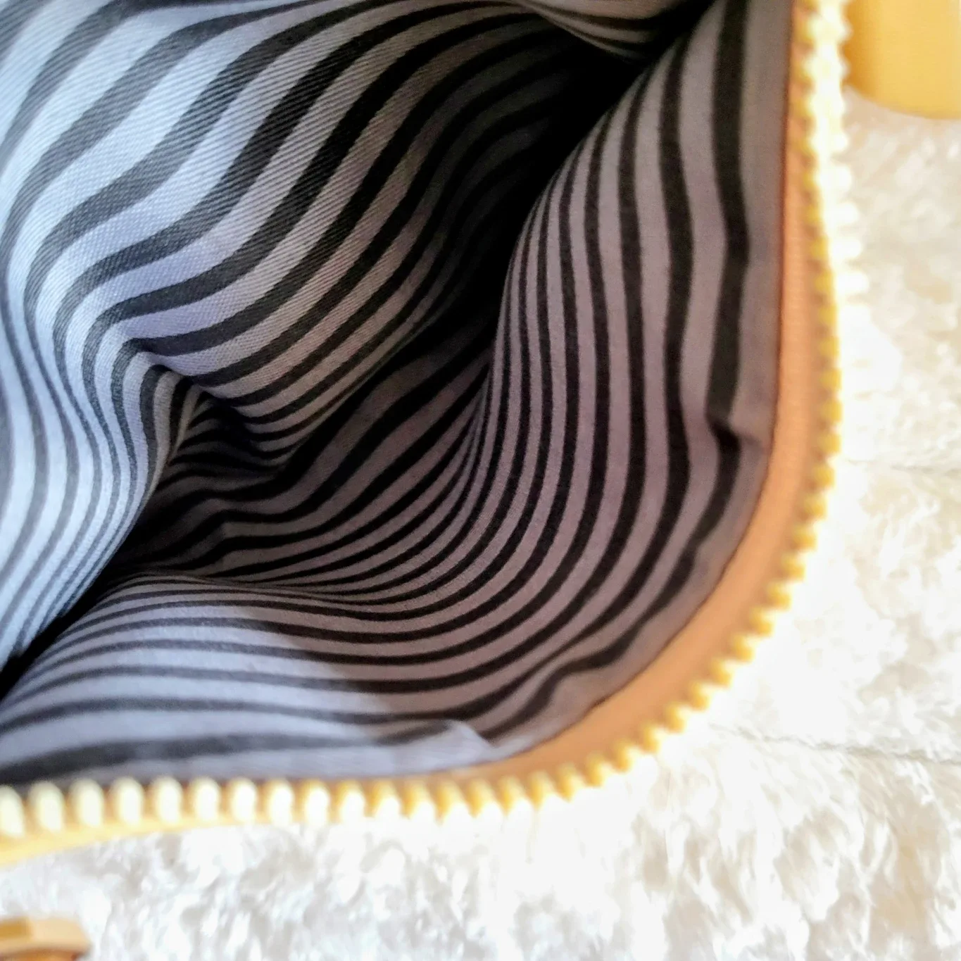 Ladies image indicator(6)