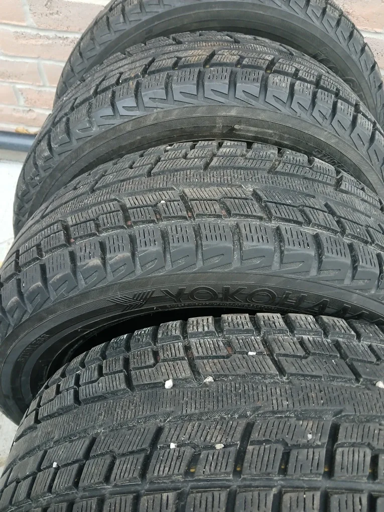 Yokohama Ice Guard iG51v Winter Tires - 235/60R18
