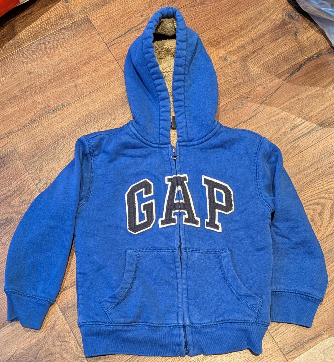 EUC 4T/5T Gap/Roots - 4 Sweaters - photo 2