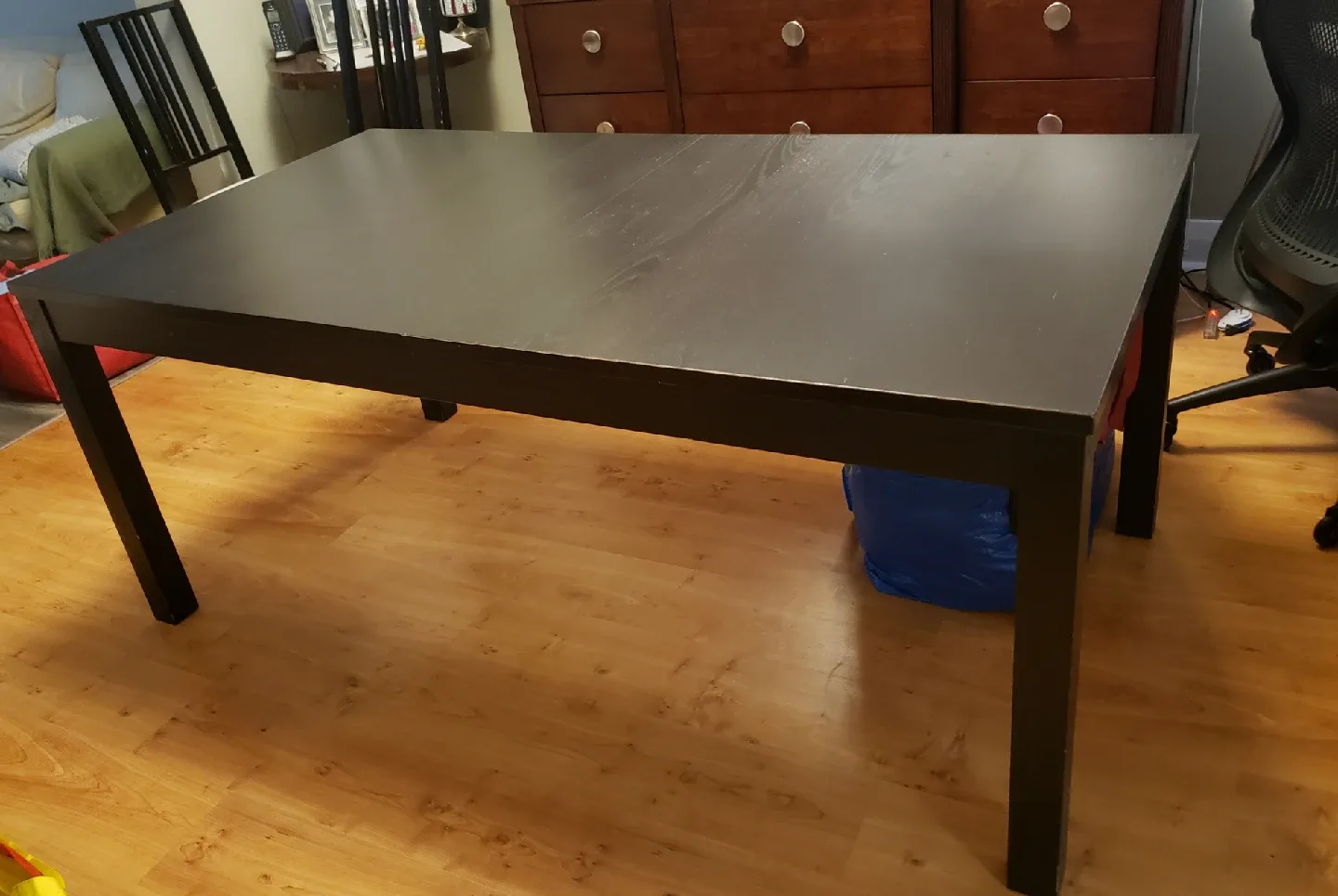 IKEA Extendable Dining Table (expands up to 8.5 feet) image indicator(2)