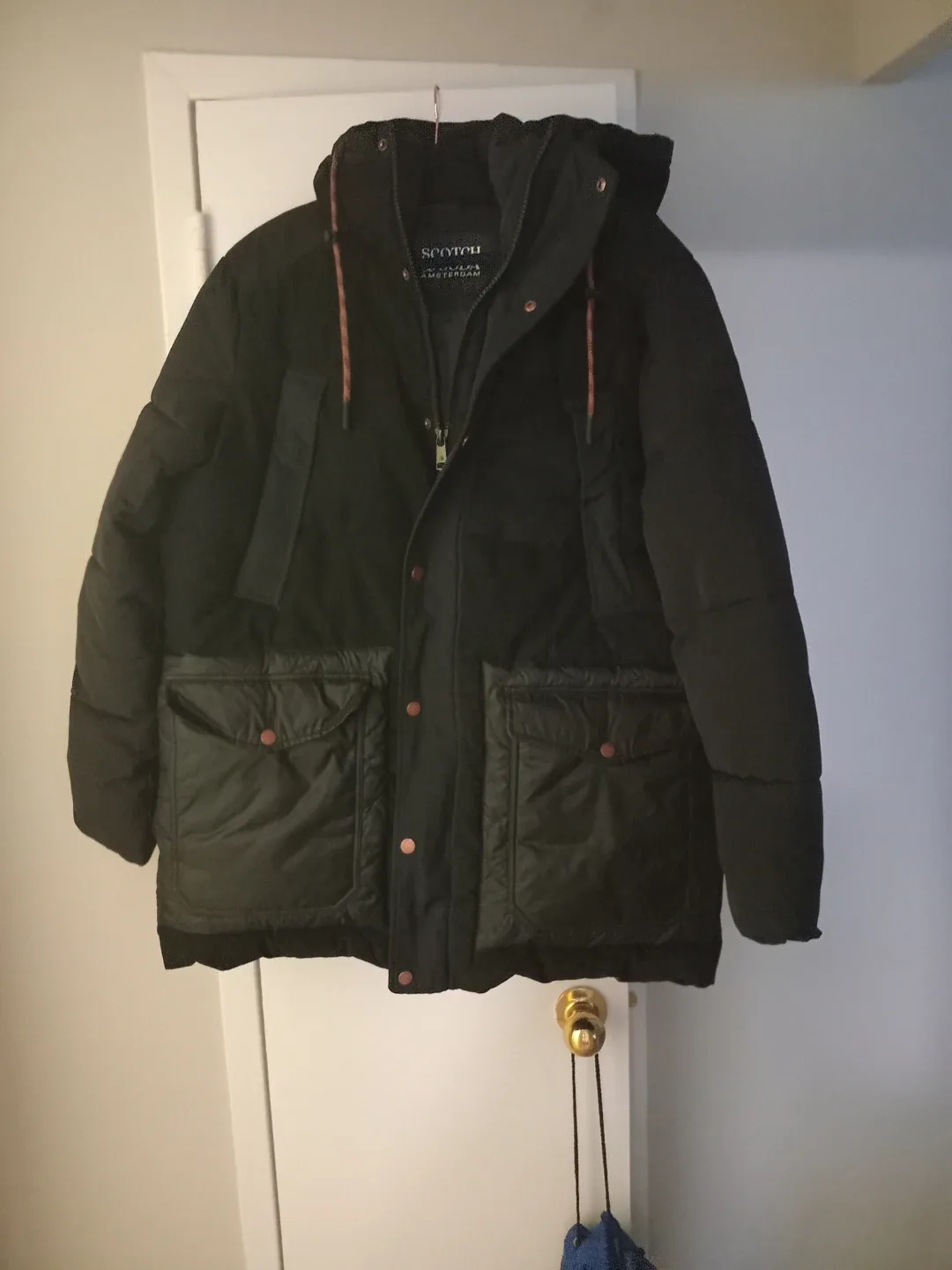 Mens. Winter coat image indicator(3)