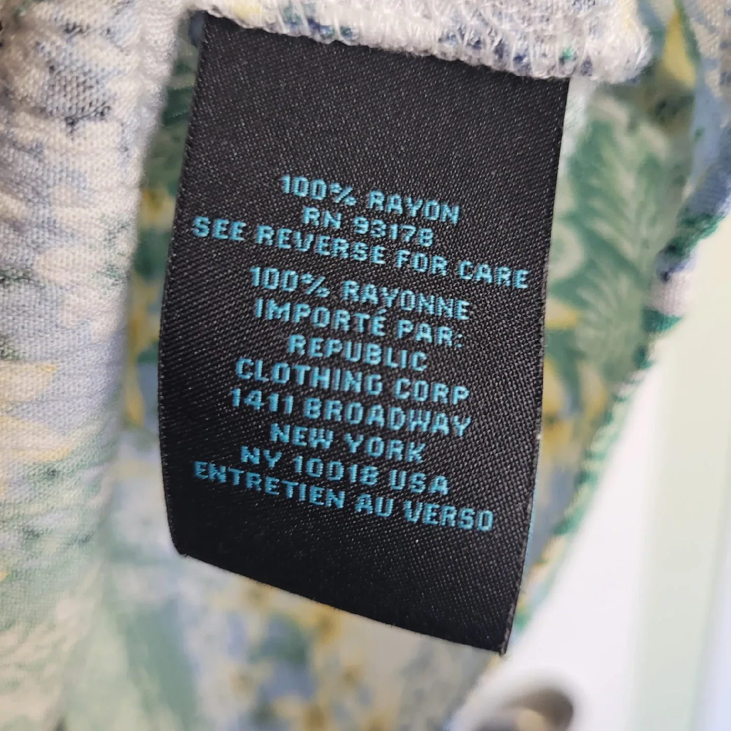 Ladies Size 2X Top image indicator(3)