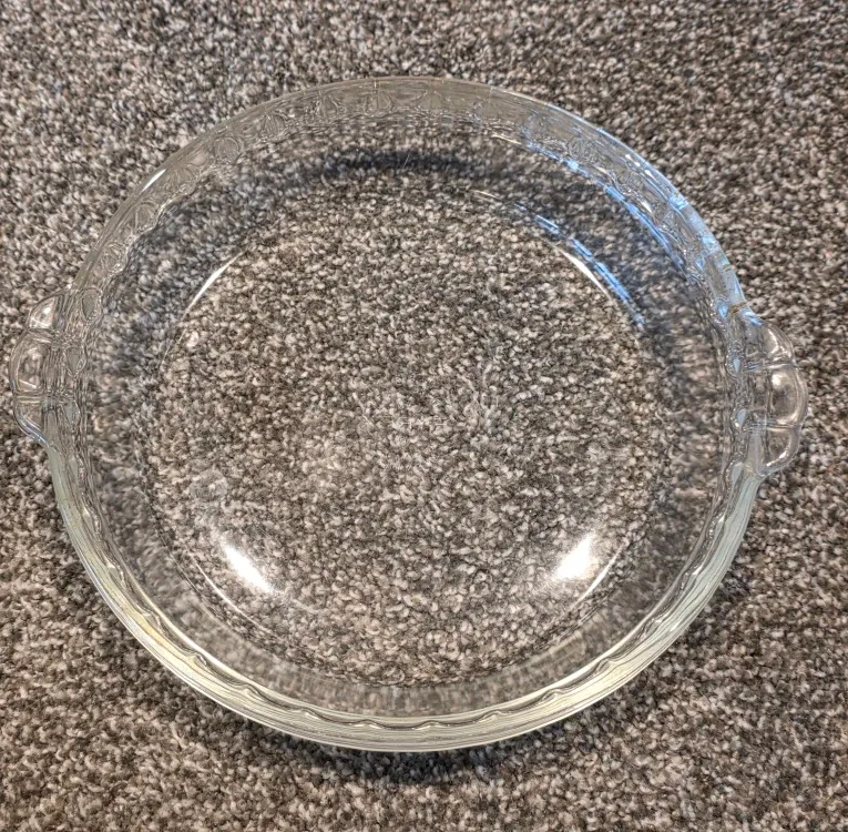 Pyrex 9½ Inch Pie Dish!