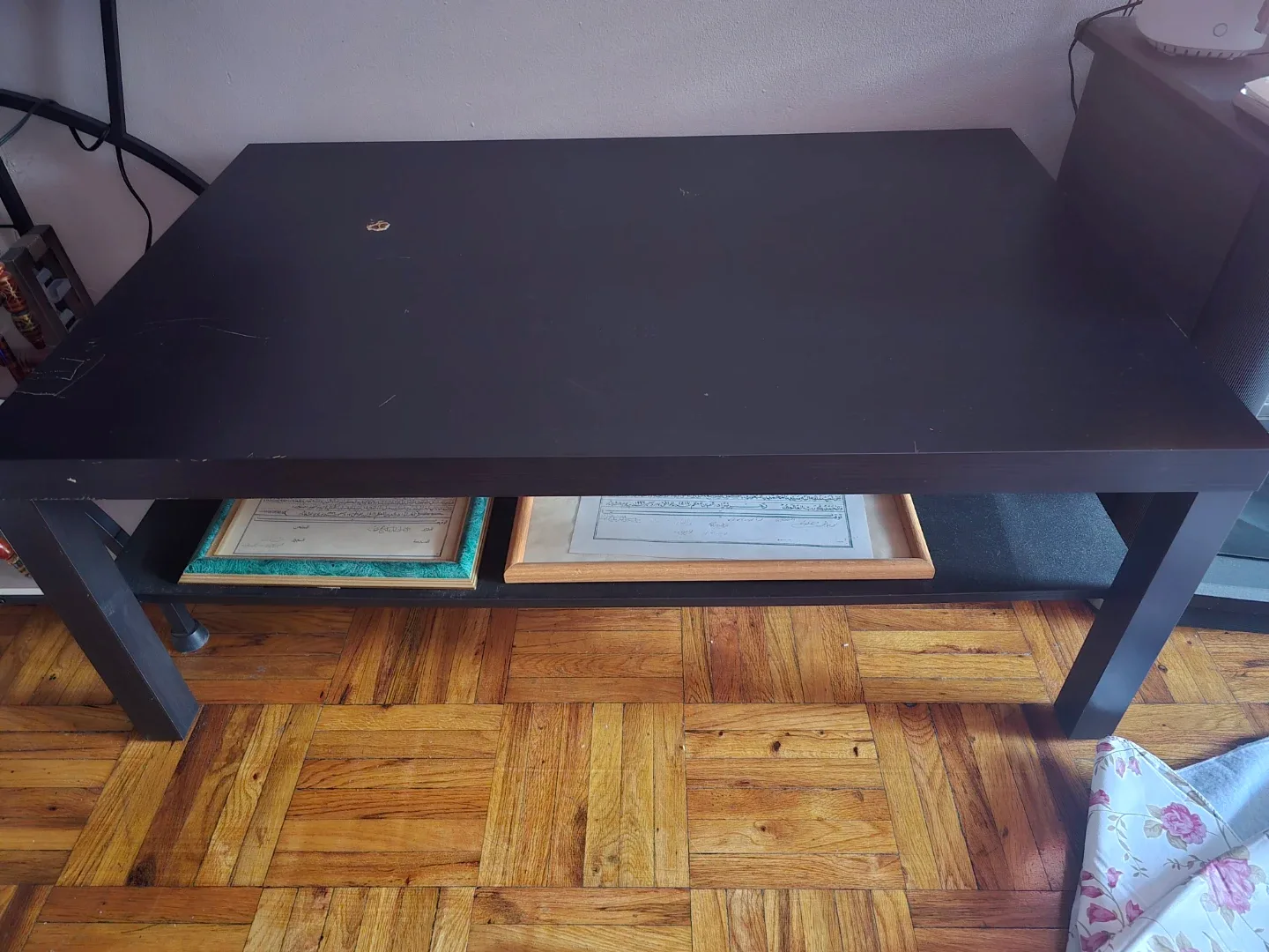 Large coffee table image indicator(2)