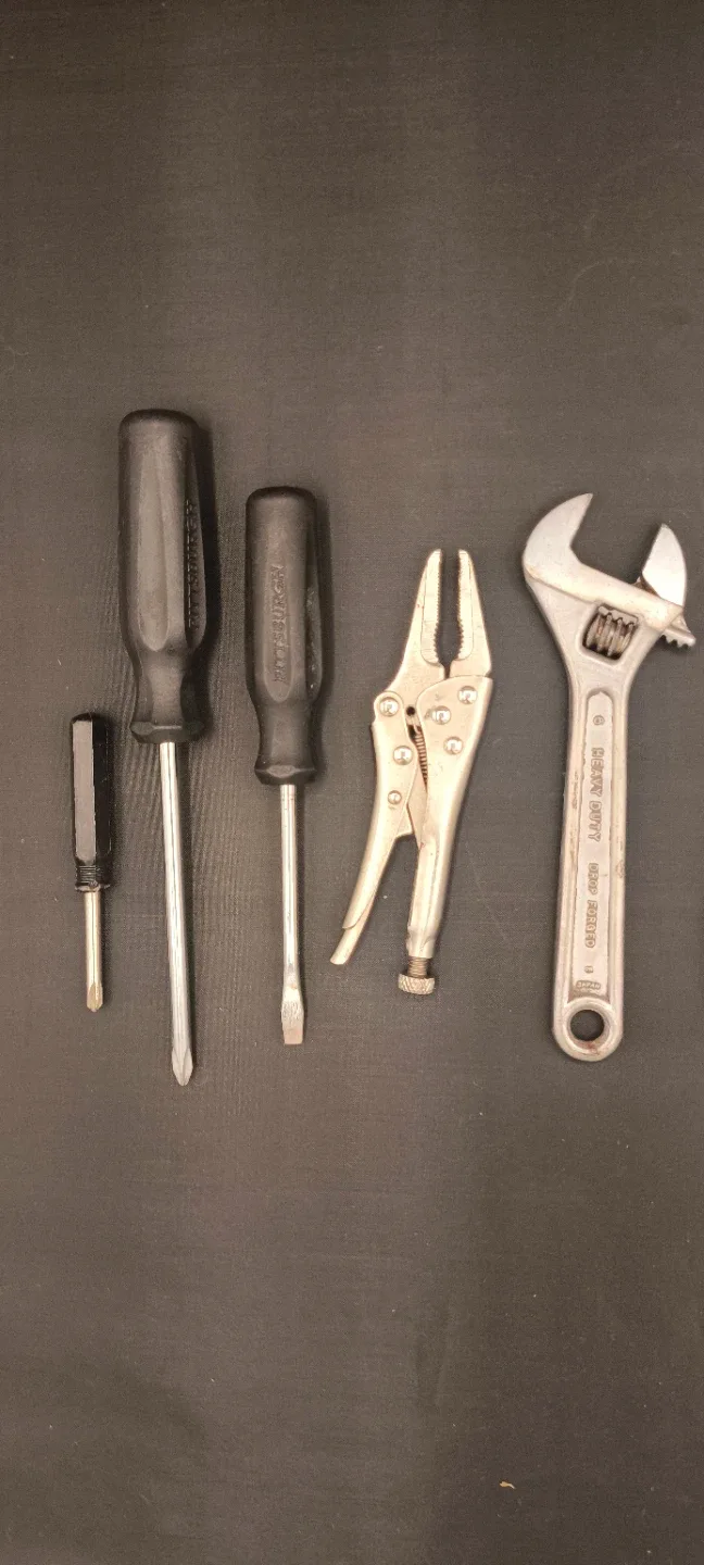 Mixed Lot of Used Hand Tools image indicator(4)