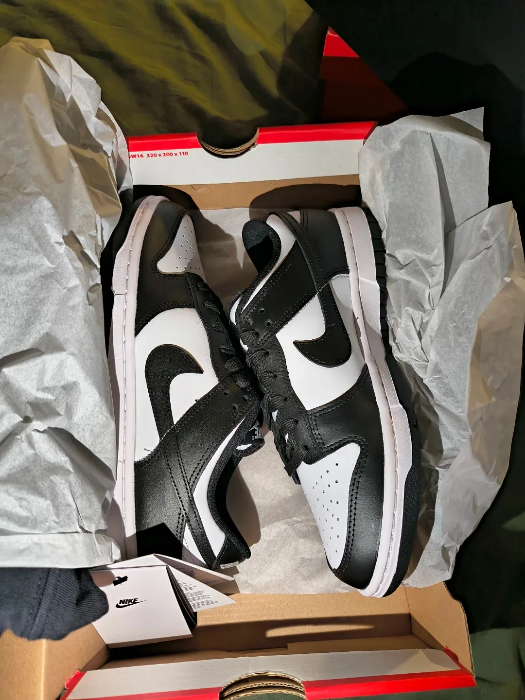 Nike Dunk Low White/Black (Panda) - Women's 8 / Men's 6.5 image indicator(3)